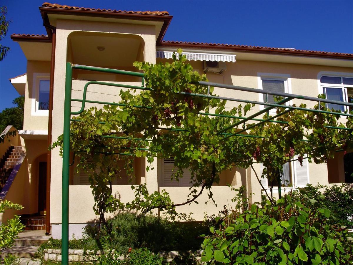 Apartmani Milena Barbat na Rabu Екстериор снимка