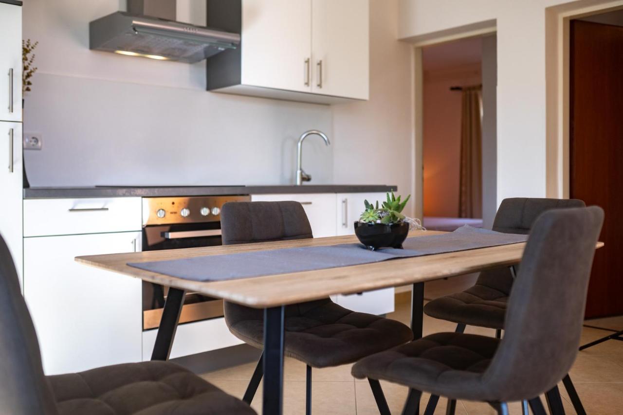 Apartmani Milena Barbat na Rabu Екстериор снимка