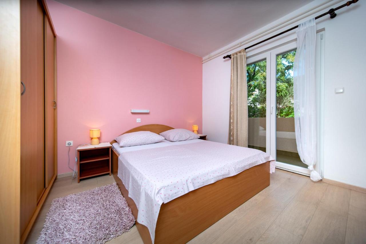 Apartmani Milena Barbat na Rabu Екстериор снимка