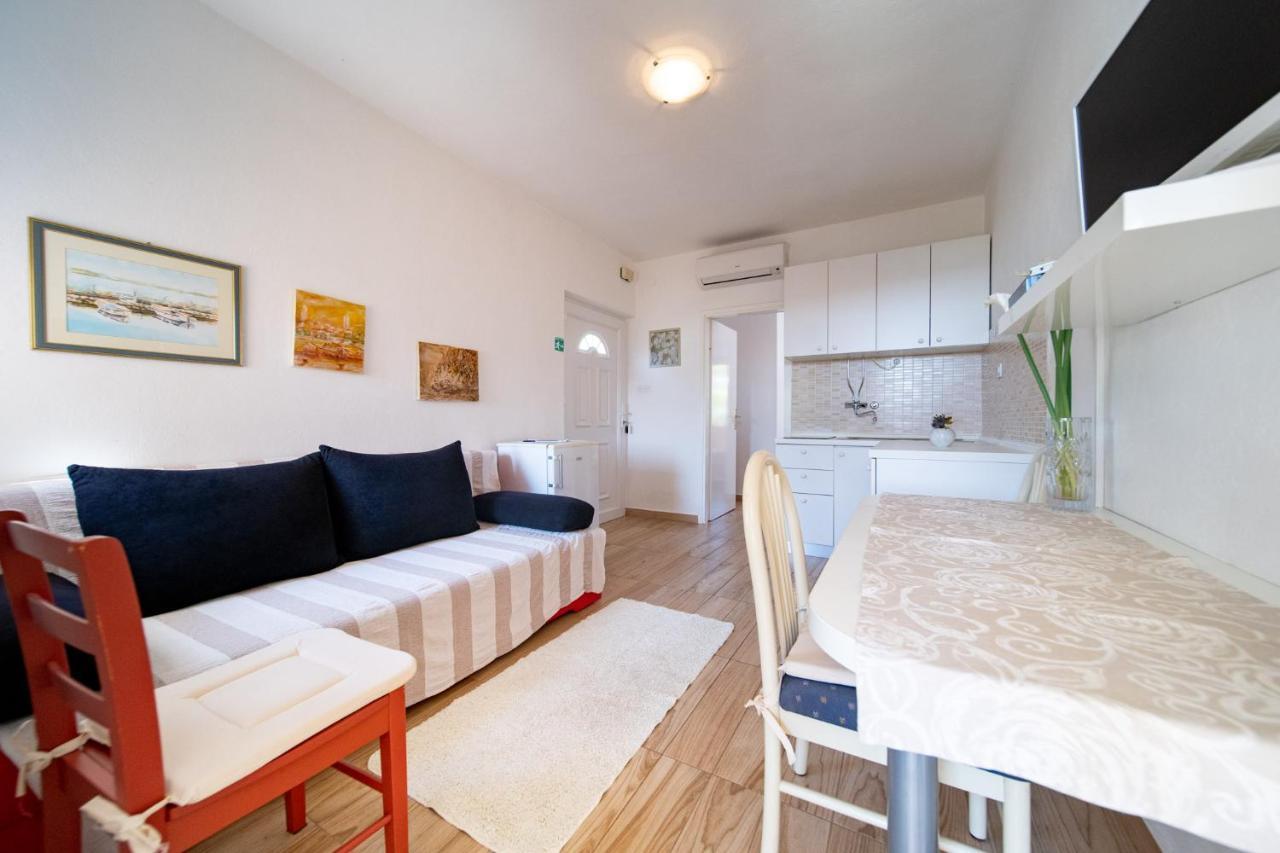 Apartmani Milena Barbat na Rabu Екстериор снимка